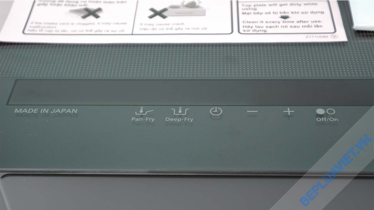 Bảng điều khiển bên trái của bếp Panasonic KY-C227D